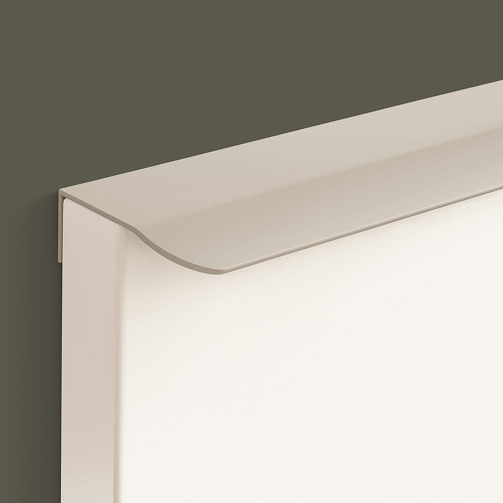 Poignée 80mm en métal gris clair